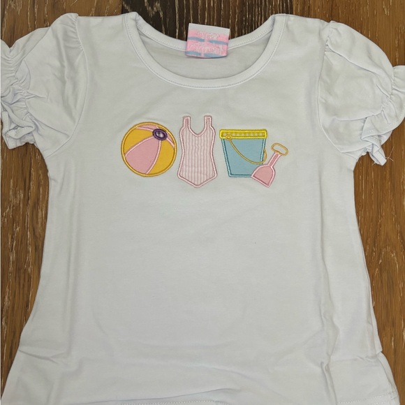 Stitchy Fish Summer in the Sand Applique Ruffle Short Set NWT - Picture 4 of 8